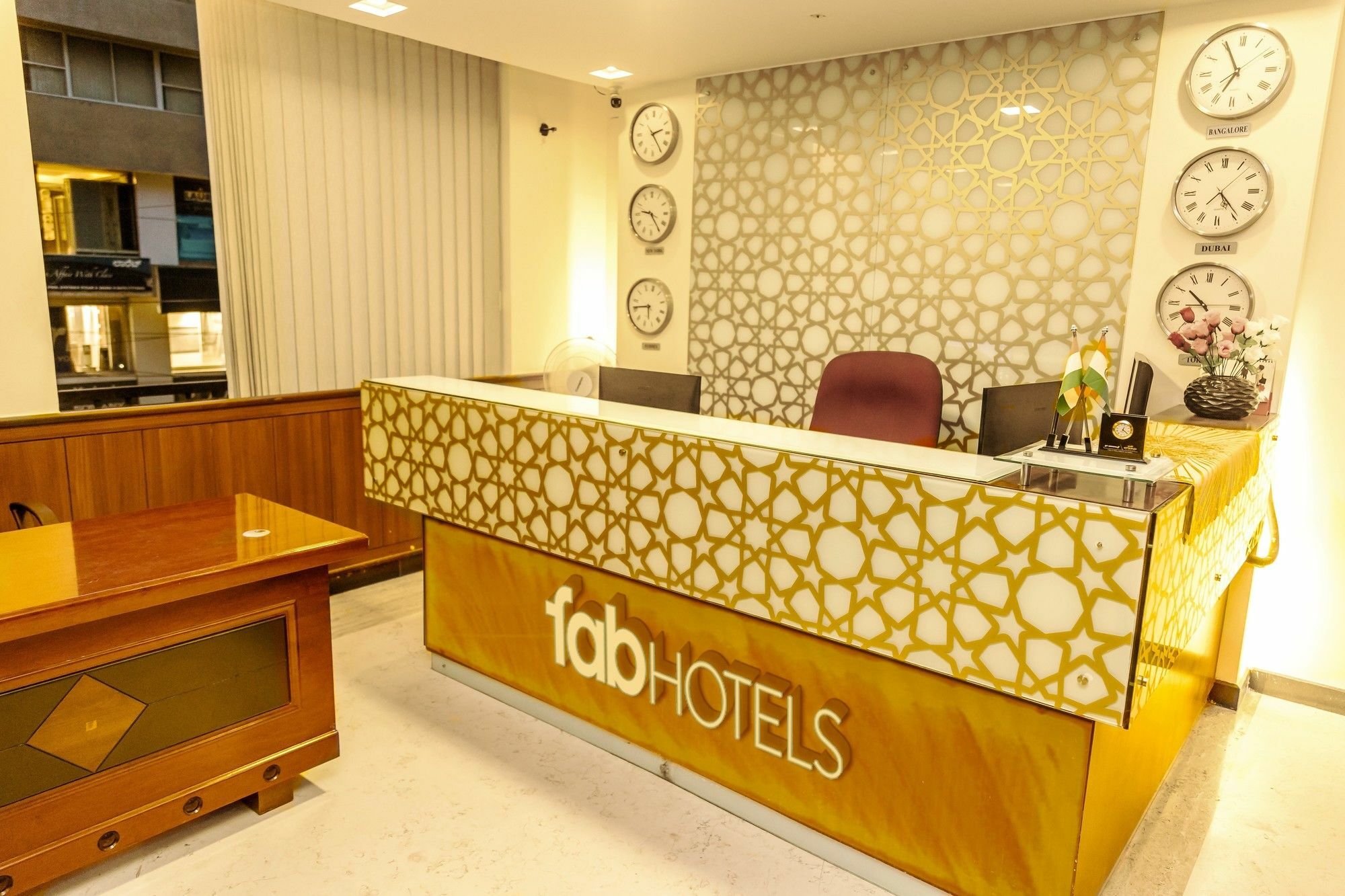 Fabhotel Oriental Suites Mg Road Bangalore Eksteriør bilde